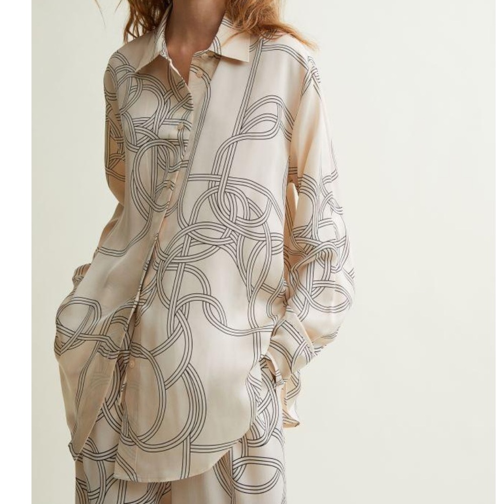 H&M Oversized Cream and Black Patterned Button-Up Shirt